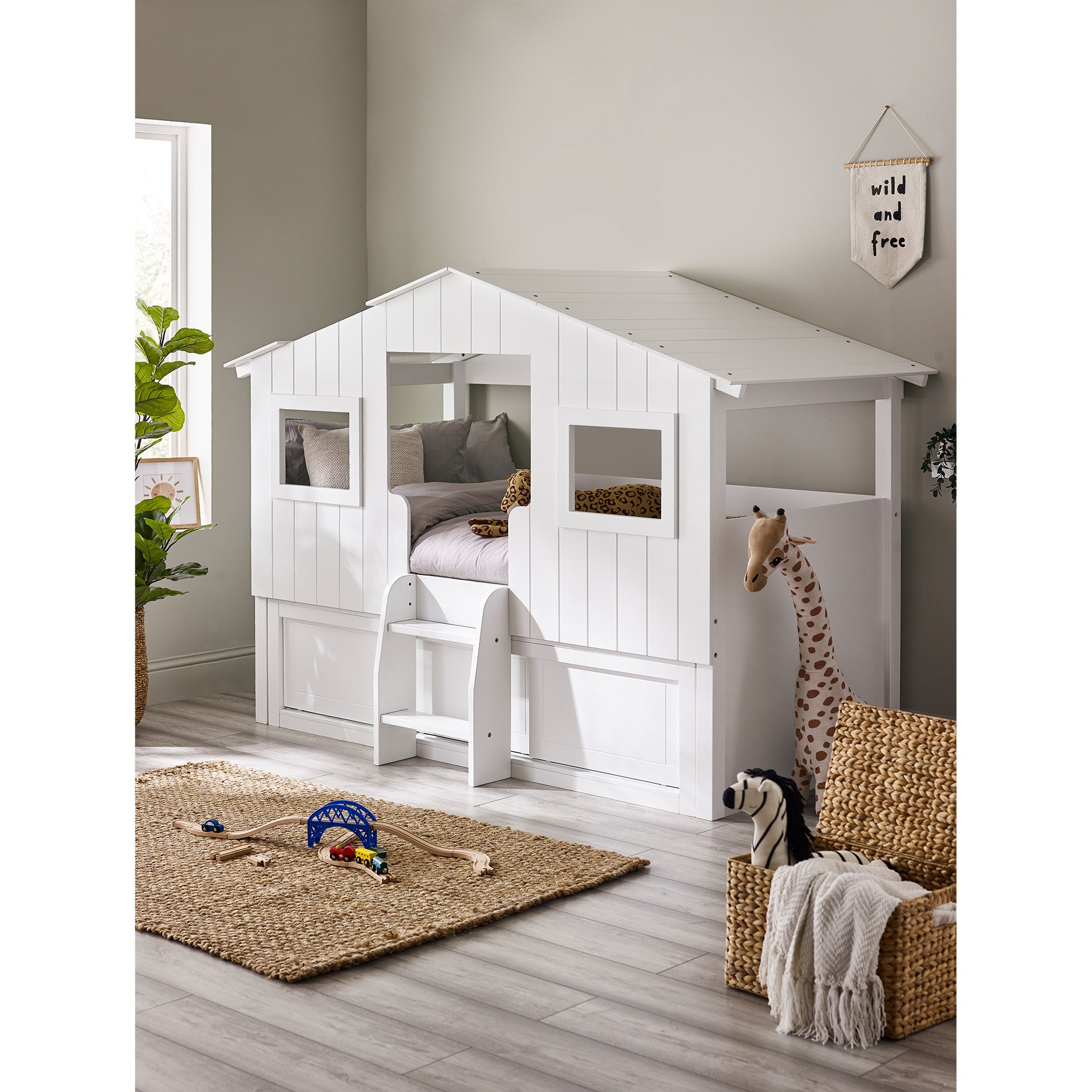 Single Bunk Treehouse Midsleeper Bed with Storage Unit